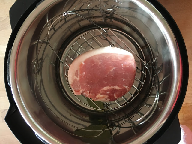 How to pressure cook a gammon joint/ham in the Instant Pot How to pressure cook a gammon joint/ham in the Instant Pot