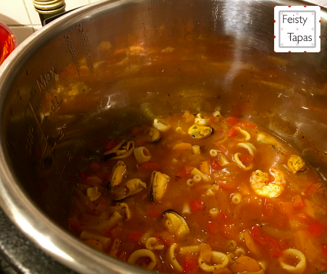 Pressure Cooker Seafood Pasta (with Instant Pot instructions) Pressure Cooker Seafood Pasta (with Instant Pot instructions)