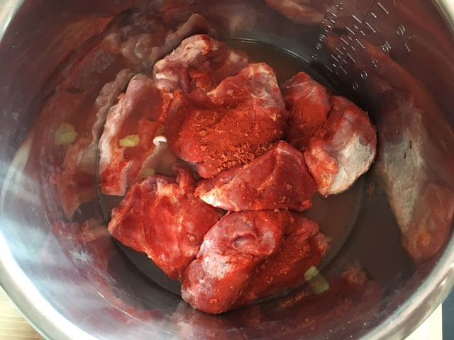 Photo of the pulled pork ingredients ready to pressure cook