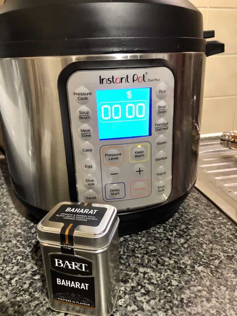 Instant Pot Baharat Chicken recipe by Feisty Tapas - Baharat spices from Bart