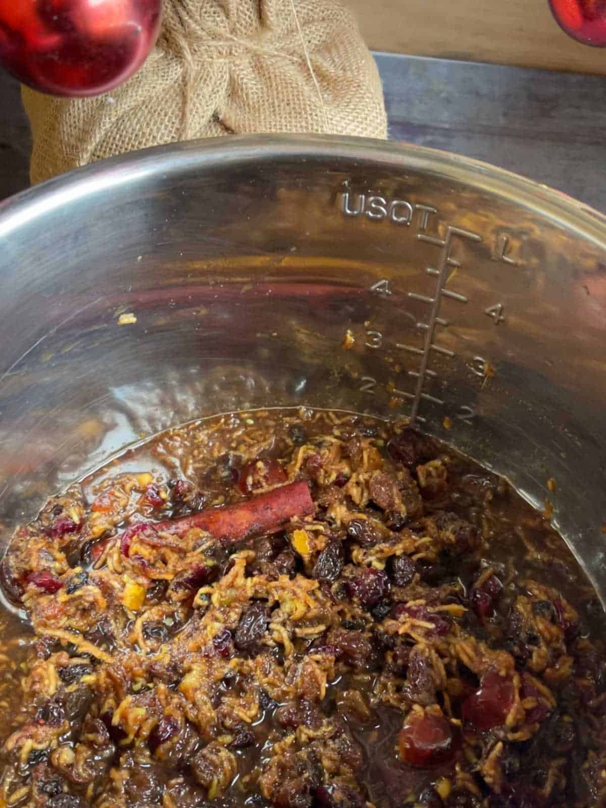 Photo of step 4 of Pressure Cooker Christmas Mincemeat recipe - ready to pressure cook